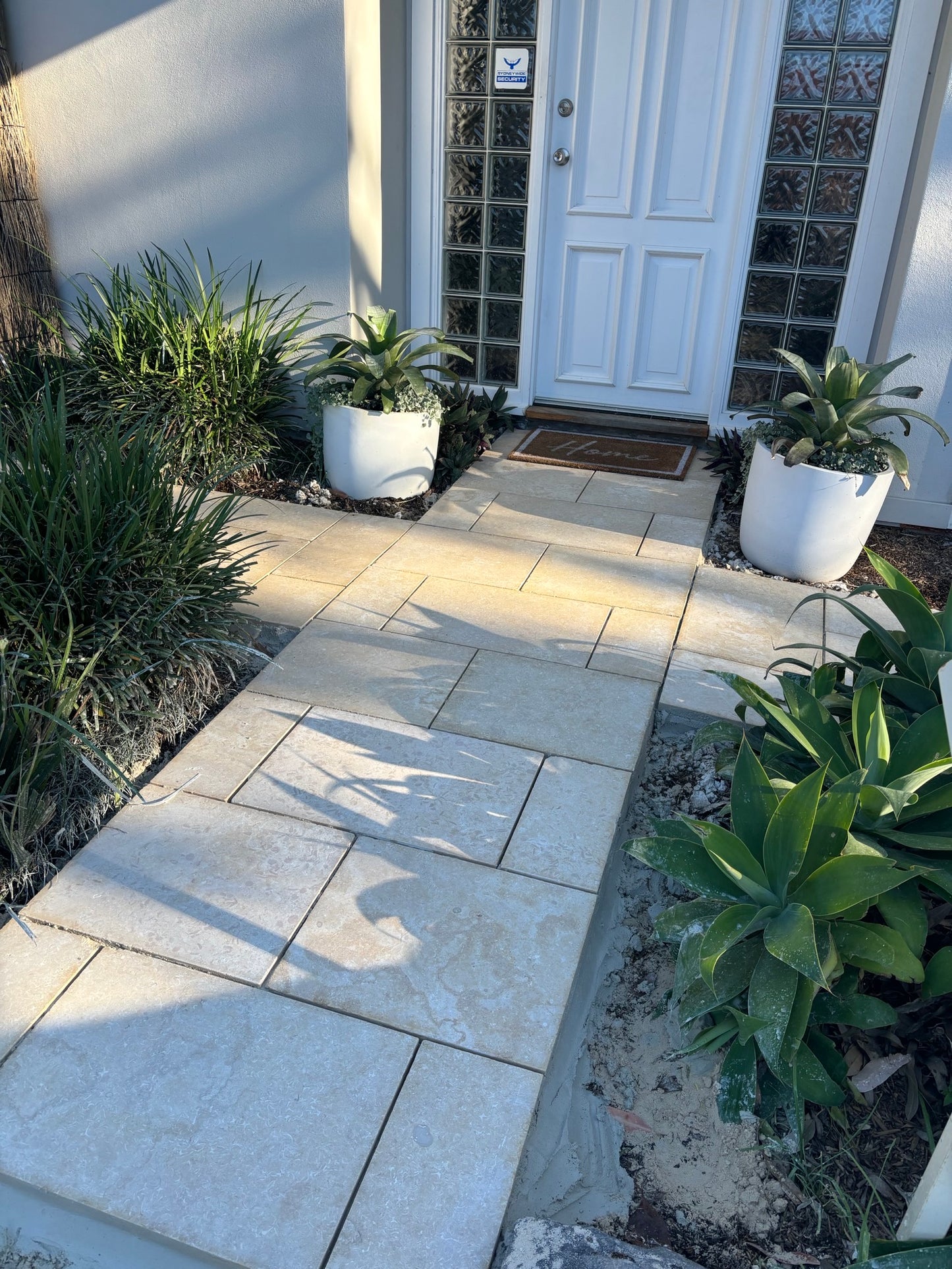 Oryx Tumbled Limestone 600x600x30mm Natural Stone Pavers - 1st Quality