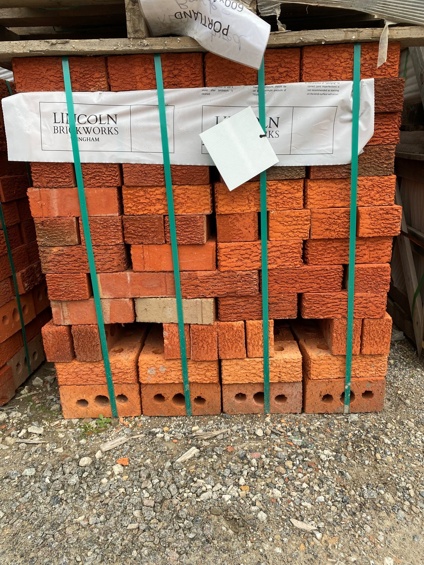 Lincoln Textured Extruded Brick - Red - No Aris - 1st Quality