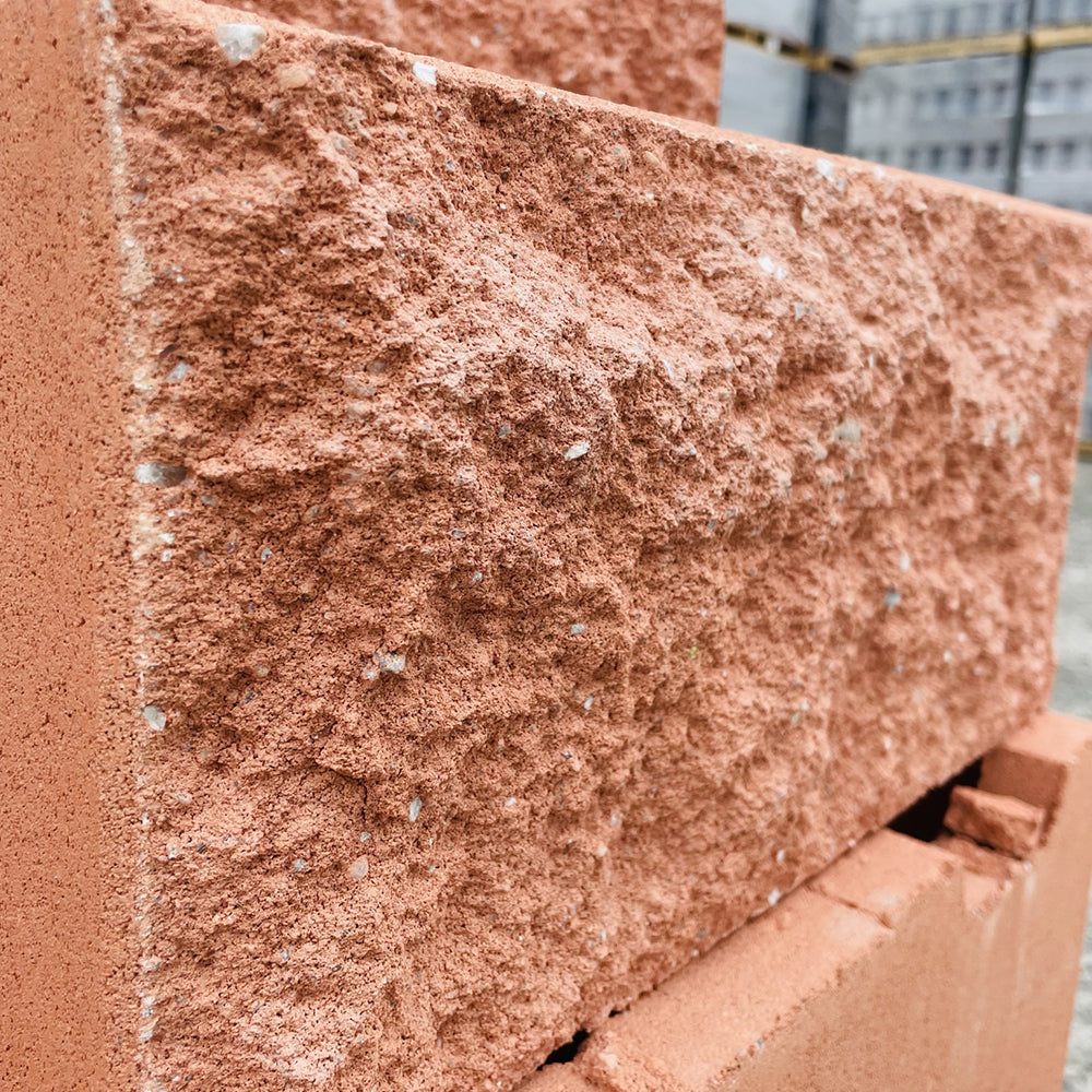 200 Series Splitface Block - Roma - 1st Quality - Pallet Picture - Available at Simon's Seconds