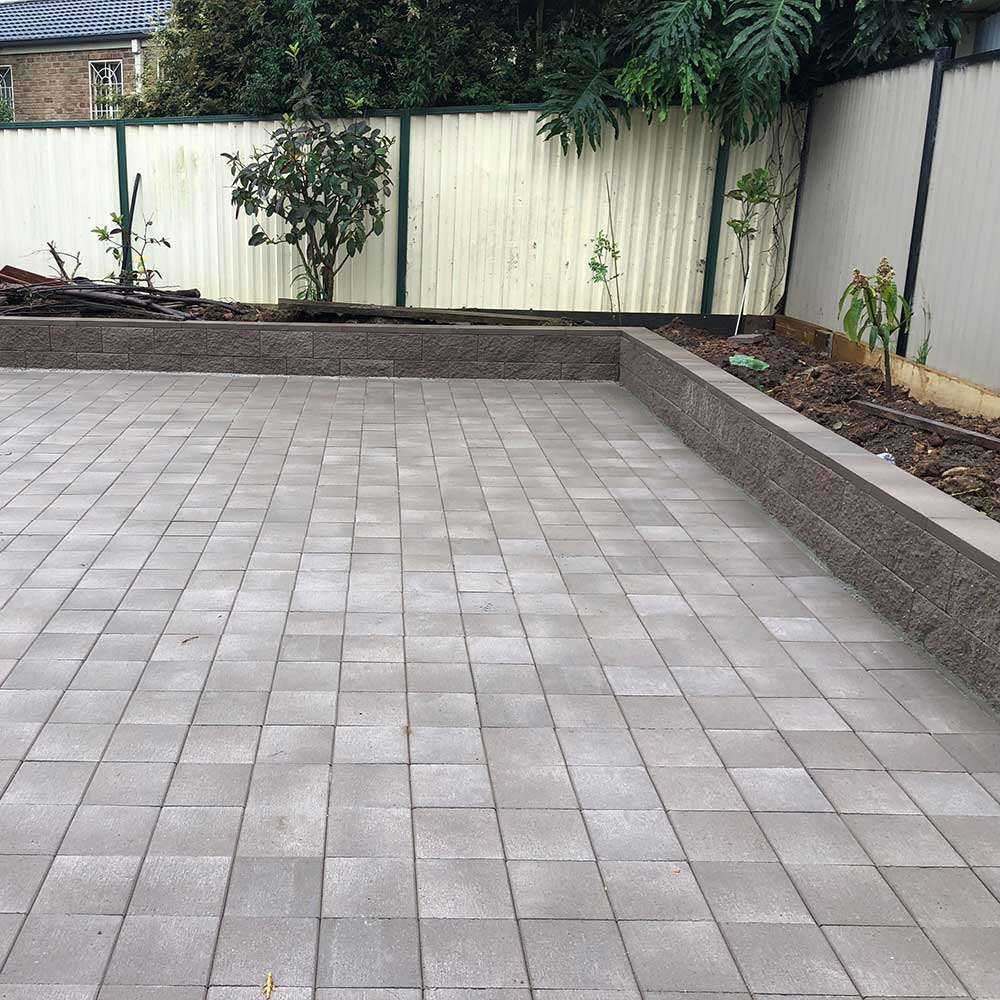 200 Series Splitface Block - Bush Rock - 1st Quality - Available at Simon's Seconds - Garden Bed - Available at Simon's Seconds