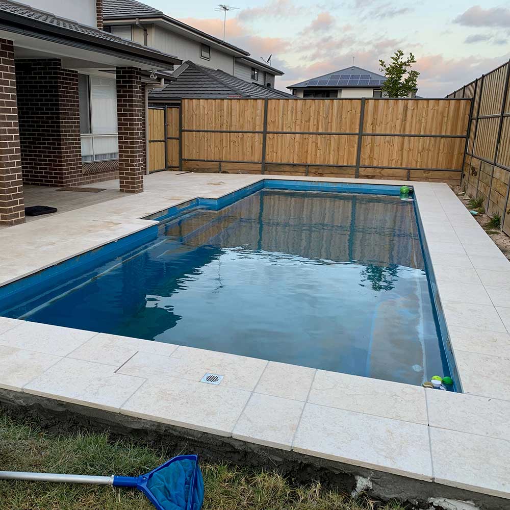 Oryx Tumbled Limestone 600x400x30mm Natural Stone Pavers - 1st Quality - Swimming Pool - Available at Simon's Seconds