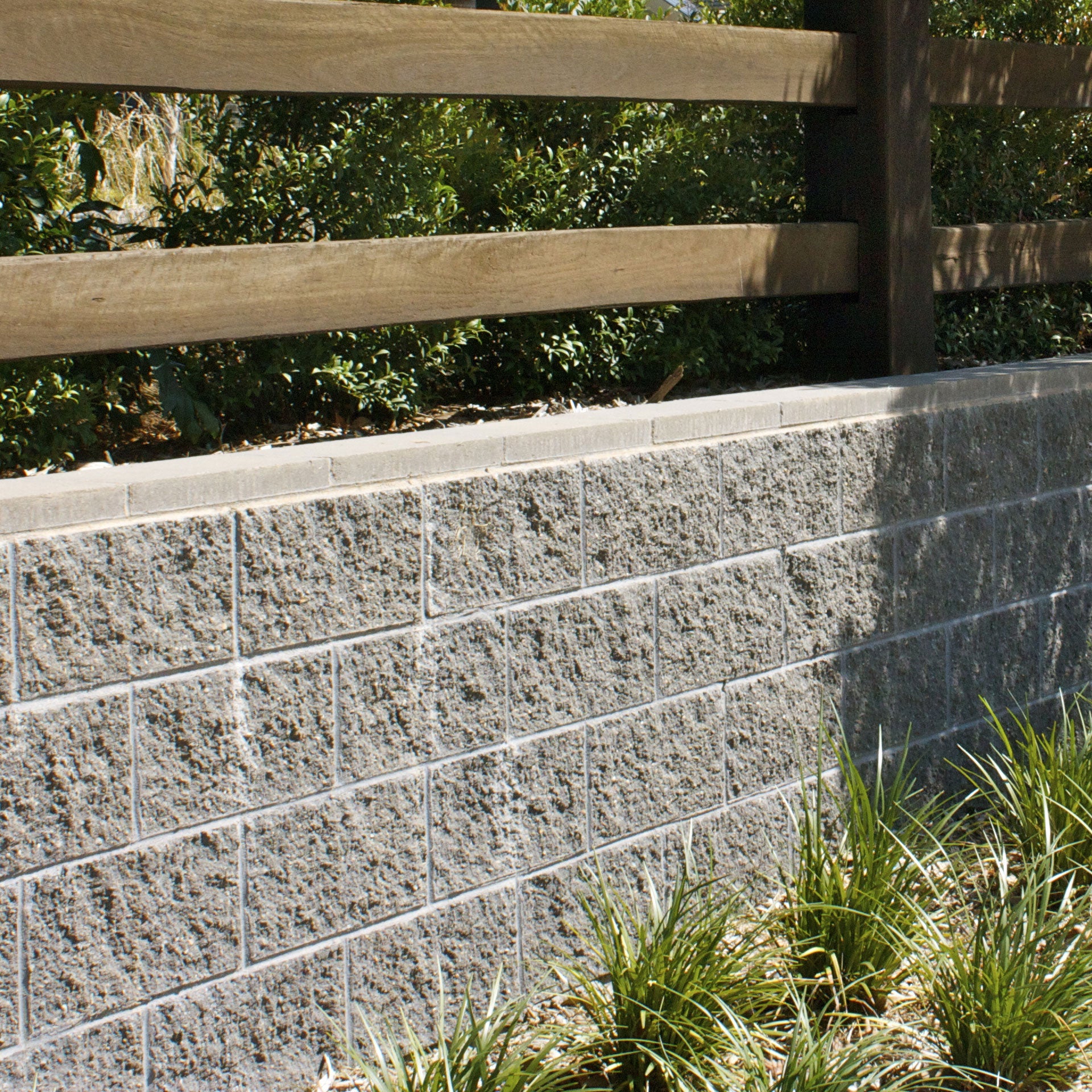 Charcoal Split Face Block Wallstone® Grande Retaining Wall Blocks