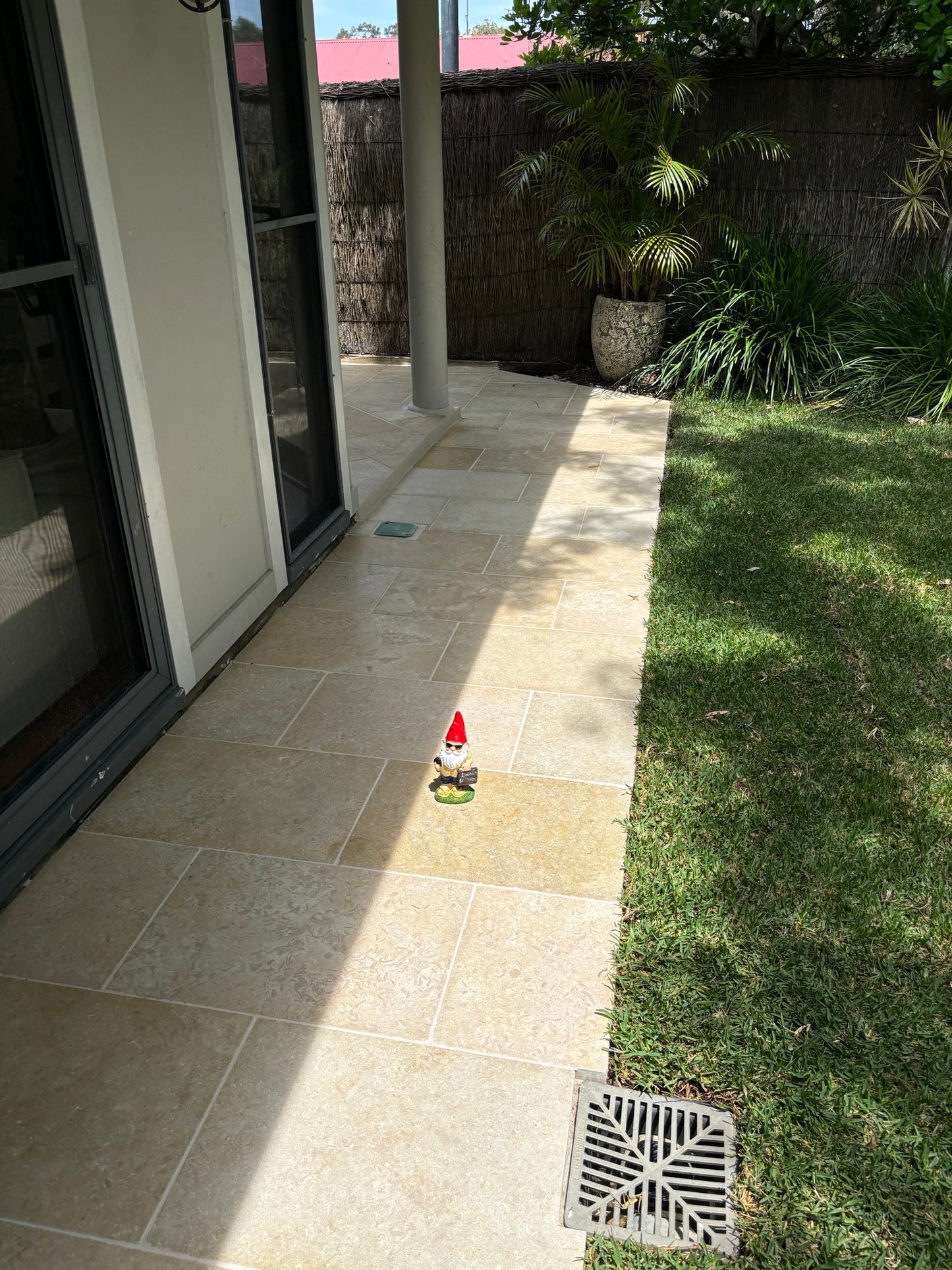 Oryx Tumbled Limestone 600x400x30mm Natural Stone Pavers - 1st Quality