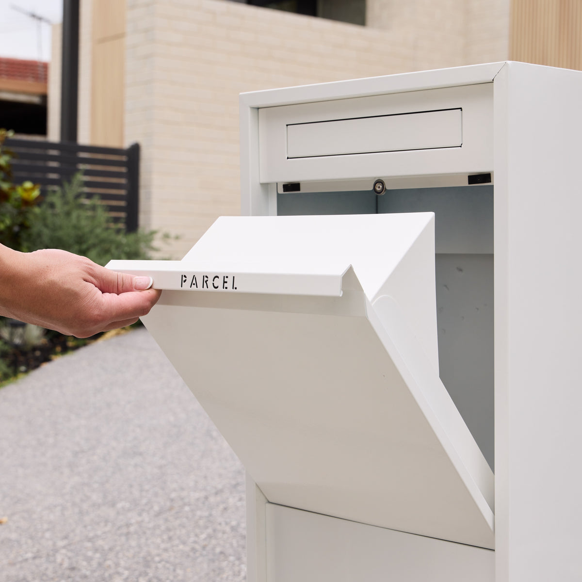 Letterbox - Zip Parcel | Black | White
