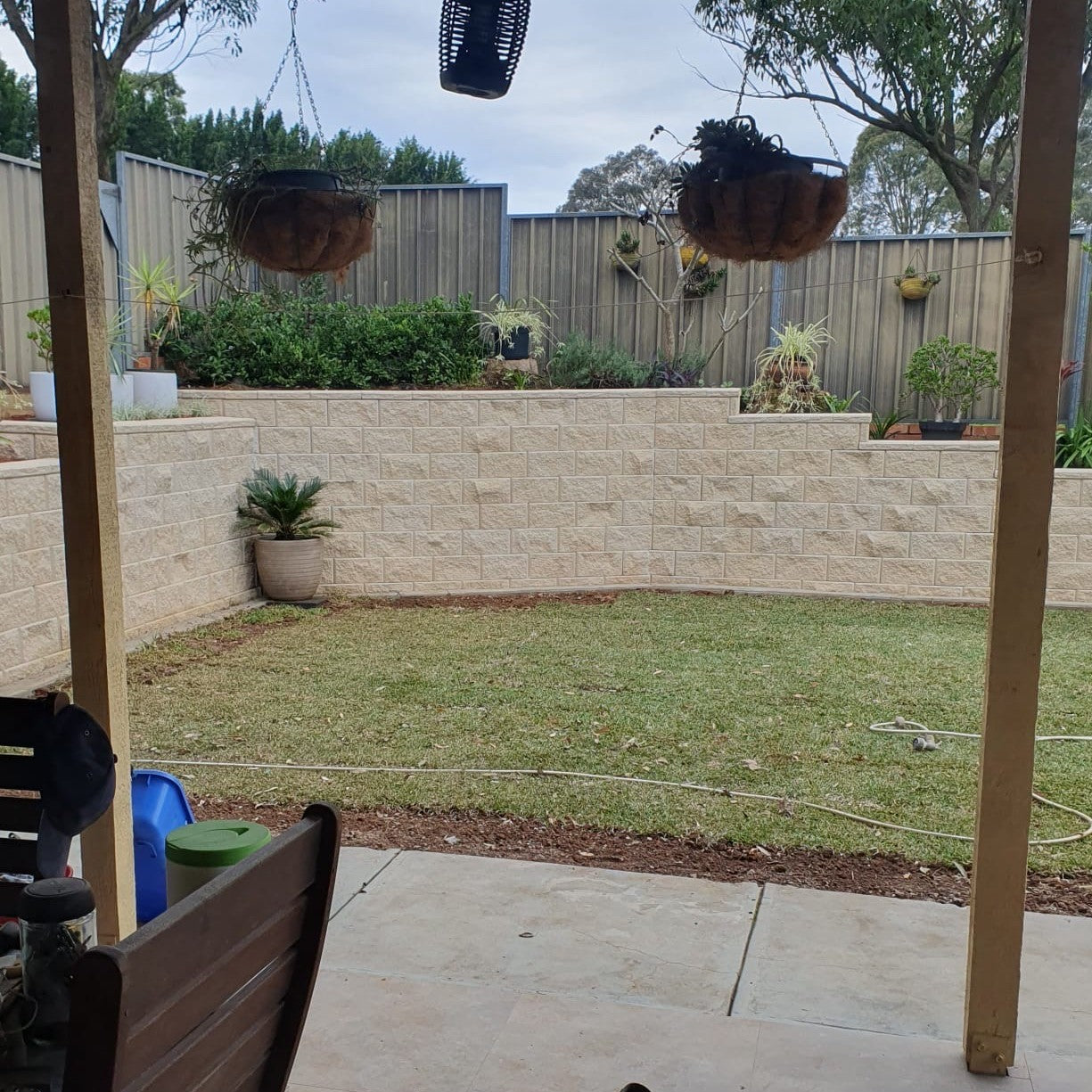 Tasman Dry Stack Retaining Wall Full Block - Yellow Rock - 1st Quality