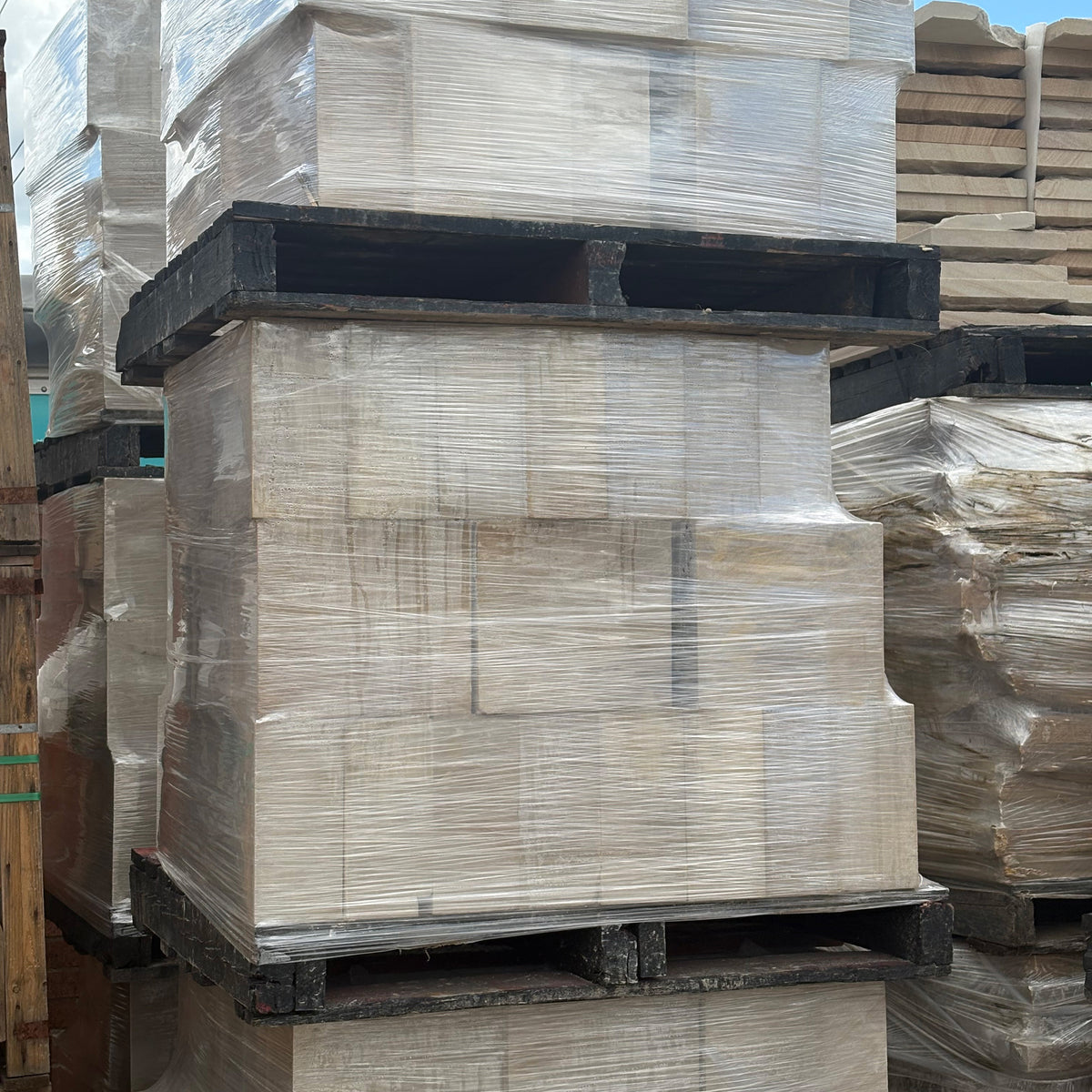 Australian Sandstone Random Sized Sawn Blocks | Sold Per pallet