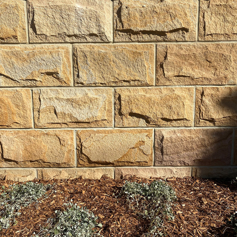 Australian Sandstone Rockface Cladding - 400x200x30mm - 1st Quality - Wall - Available at Simon's Seconds