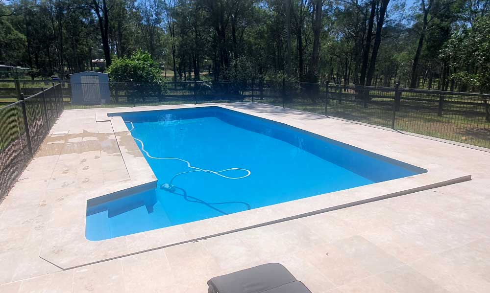 Sinai Pearl Limestone 600x400x30mm Natural Stone Pavers - 1st Quality - Swimming Pool - Available at Simon's Seconds
