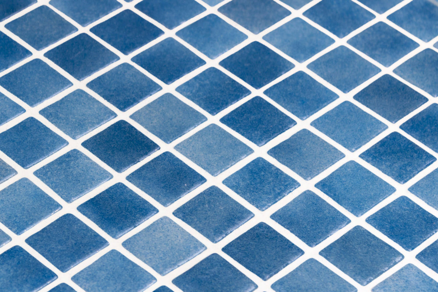 Mosaic Nieve - Azul Medio 25x25mm - $85sqm