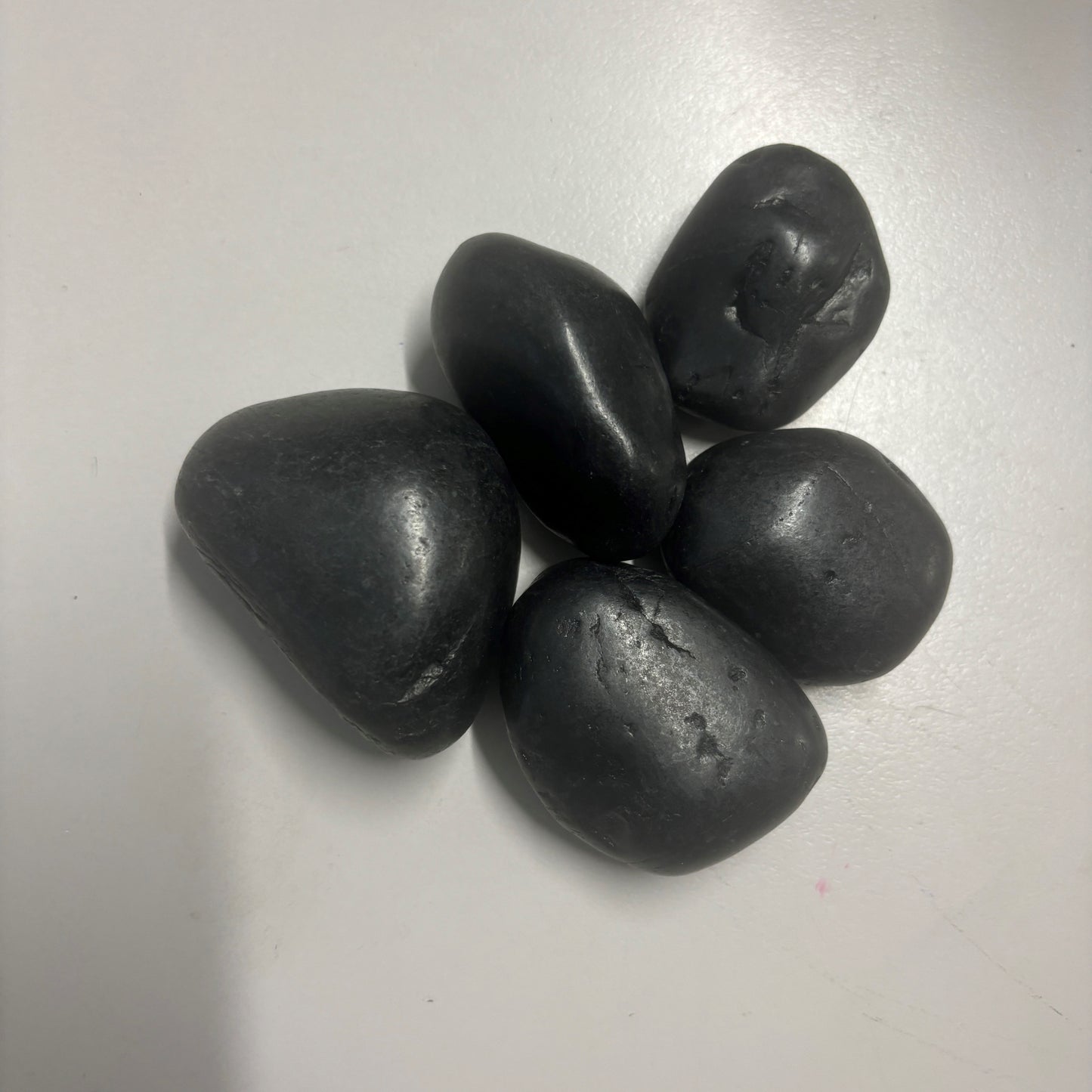 Black Polished Pebbles - 30-50mm - 20kg Bag - 1st Quality