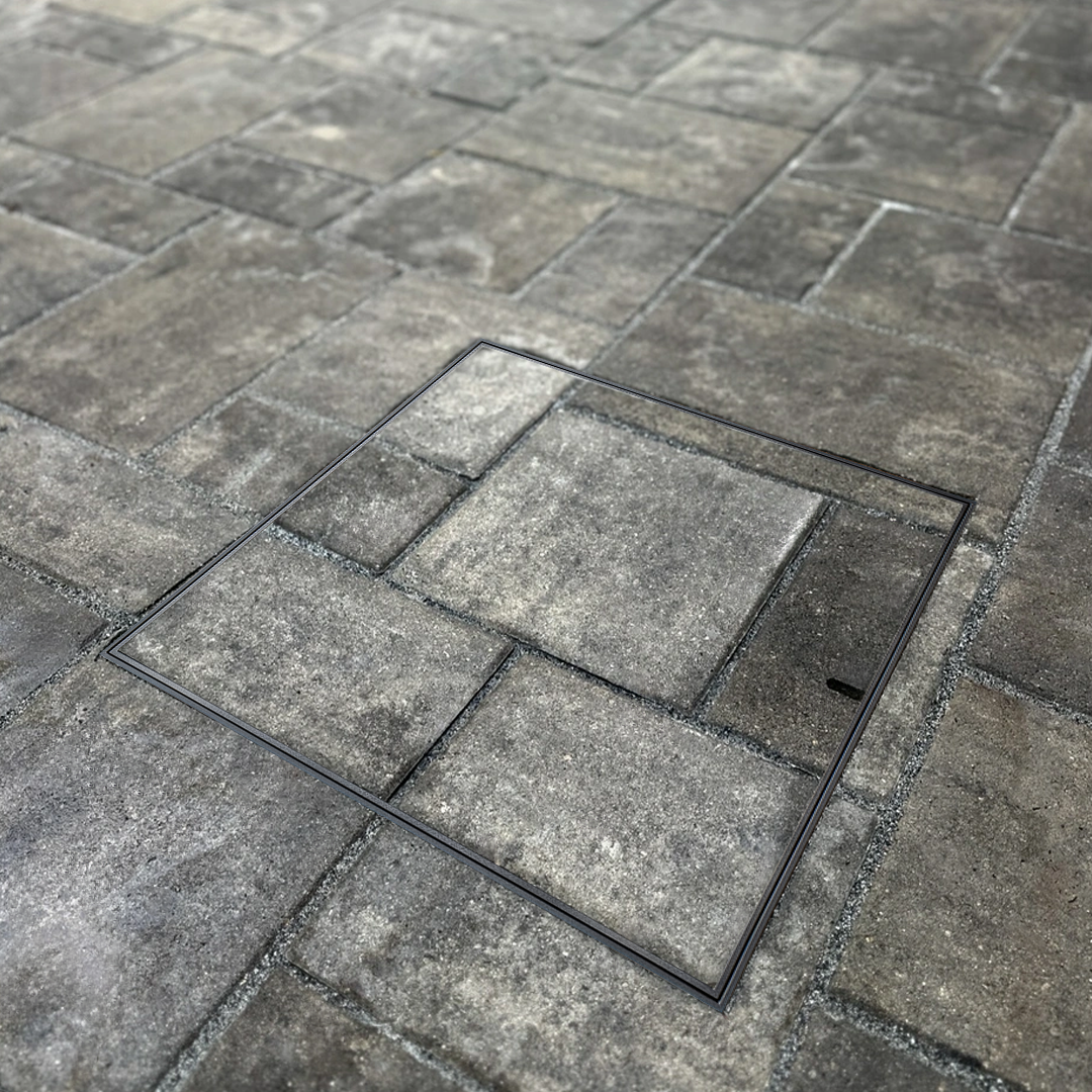Hide Polymer Access Cover - 306mm