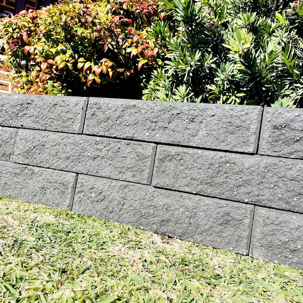 Broughton Garden Edging - Basalt - 1st Quality - Wall - Available at Simon's Seconds